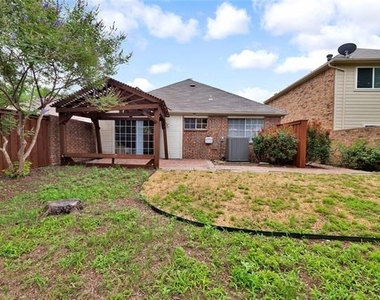3116 Silver Springs Lane - Photo Thumbnail 17