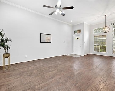 3116 Silver Springs Lane - Photo Thumbnail 9