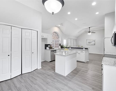 3116 Silver Springs Lane - Photo Thumbnail 6