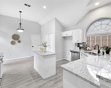 3116 Silver Springs Lane - Photo Thumbnail 4
