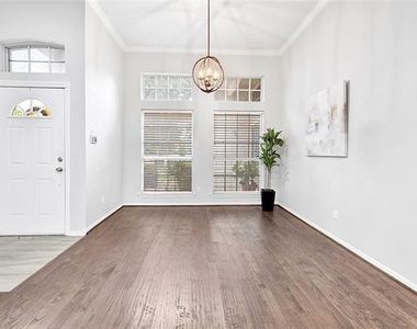 3116 Silver Springs Lane - Photo Thumbnail 2