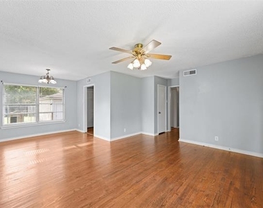 2829 Tolosa Drive - Photo Thumbnail 7