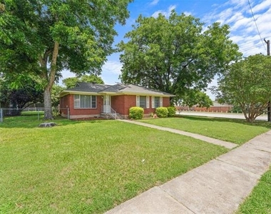 2829 Tolosa Drive - Photo Thumbnail 1