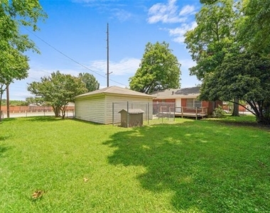 2829 Tolosa Drive - Photo Thumbnail 5