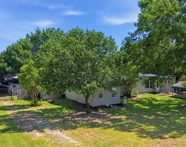 1941 Lariat Lane - Photo Thumbnail 3