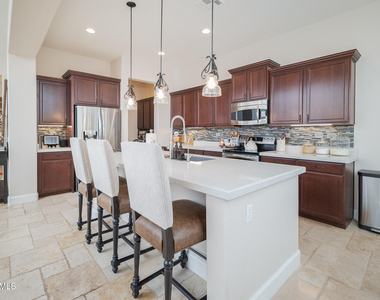 2957 N Riley Court - Photo Thumbnail 9