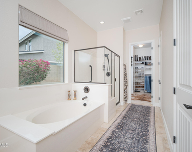 2957 N Riley Court - Photo Thumbnail 18