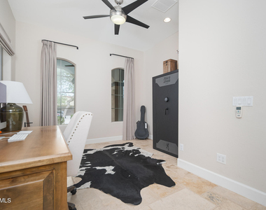 2957 N Riley Court - Photo Thumbnail 26
