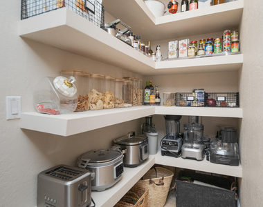2957 N Riley Court - Photo Thumbnail 14