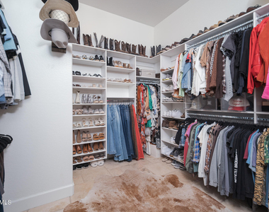2957 N Riley Court - Photo Thumbnail 19