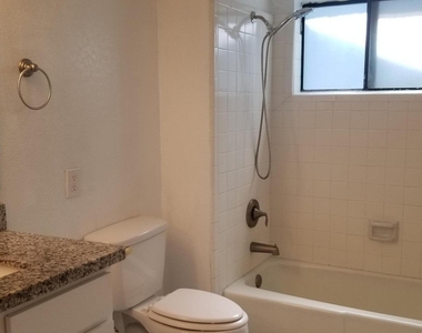 735 E Dana Avenue - Photo Thumbnail 4