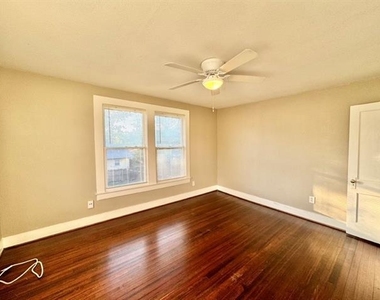 5738 Worth Street - Photo Thumbnail 12