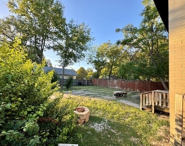 5738 Worth Street - Photo Thumbnail 15