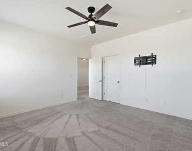 10941 N 165th Avenue - Photo Thumbnail 15