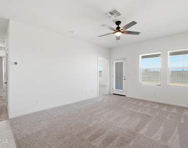 10941 N 165th Avenue - Photo Thumbnail 11