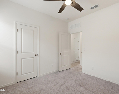 10941 N 165th Avenue - Photo Thumbnail 20