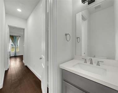 3481 Starling Drive - Photo Thumbnail 6