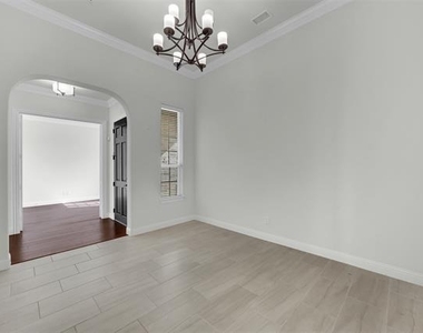 3481 Starling Drive - Photo Thumbnail 4