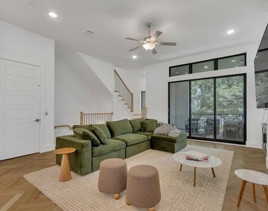 7828 Secluded Avenue - Photo Thumbnail 14