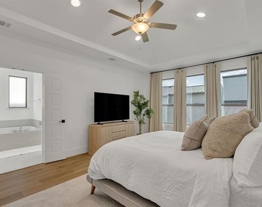 7828 Secluded Avenue - Photo Thumbnail 34