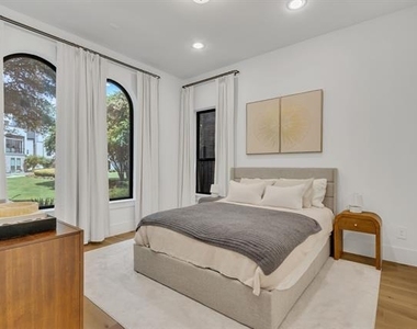 7828 Secluded Avenue - Photo Thumbnail 6