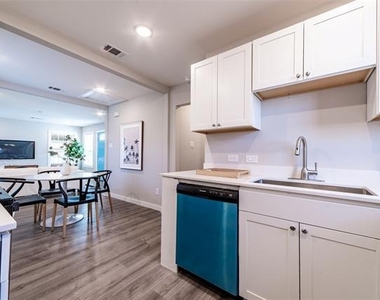 4015 Mount Royal Street - Photo Thumbnail 13