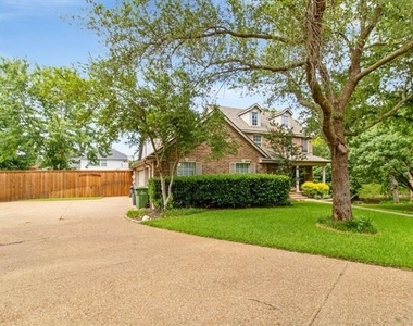 202 Stone Hollow Court - Photo Thumbnail 33