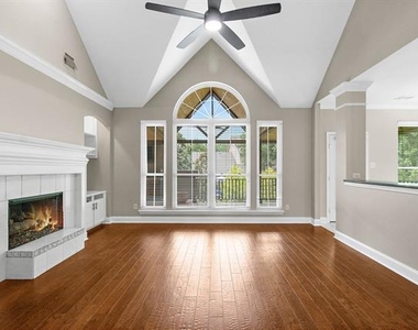 202 Stone Hollow Court - Photo Thumbnail 2