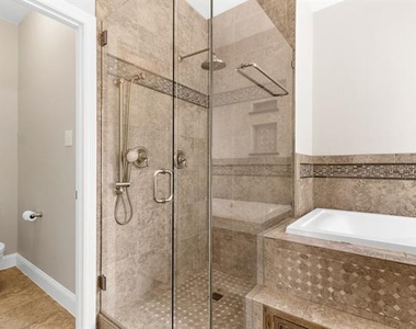202 Stone Hollow Court - Photo Thumbnail 19
