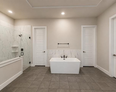 350 Pearland Drive - Photo Thumbnail 14