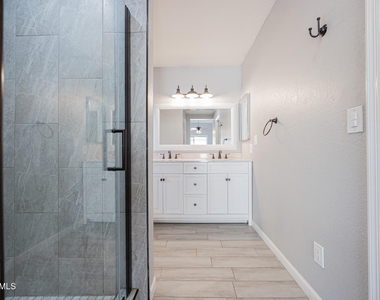 8870 W Villa Rita Drive - Photo Thumbnail 14