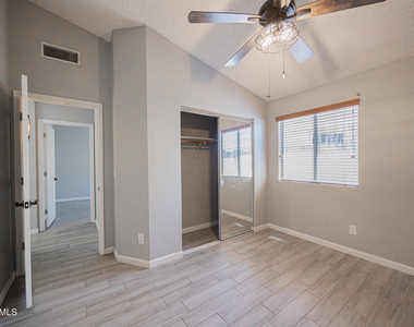 8870 W Villa Rita Drive - Photo Thumbnail 21