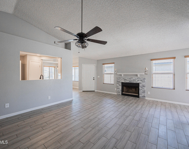 8870 W Villa Rita Drive - Photo Thumbnail 3