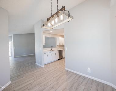 8870 W Villa Rita Drive - Photo Thumbnail 8