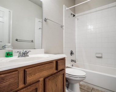 9900 Northgate Drive - Photo Thumbnail 21