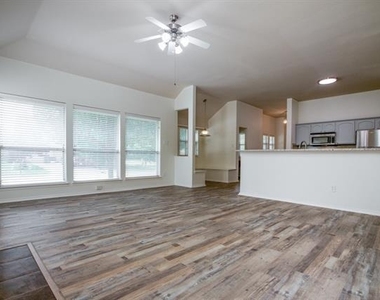 9900 Northgate Drive - Photo Thumbnail 9