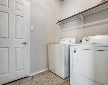 9900 Northgate Drive - Photo Thumbnail 16