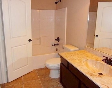 1432 Ravenwood Drive - Photo Thumbnail 6