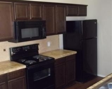 1432 Ravenwood Drive - Photo Thumbnail 5