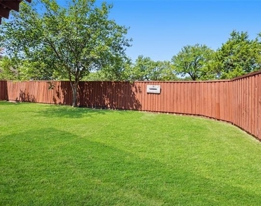 6305 Hilltop Drive - Photo Thumbnail 24