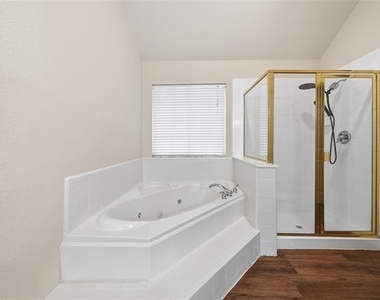 6305 Hilltop Drive - Photo Thumbnail 14