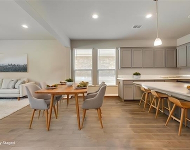 837 Wilmott Terrace - Photo Thumbnail 4