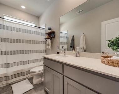 837 Wilmott Terrace - Photo Thumbnail 10