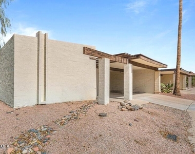 1702 E Gaylon Drive - Photo Thumbnail 18