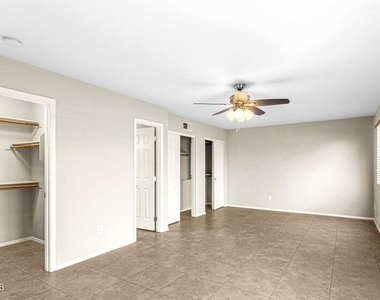 1702 E Gaylon Drive - Photo Thumbnail 13