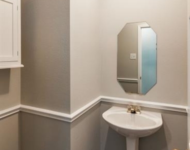 29 Chimney Rock Drive - Photo Thumbnail 13