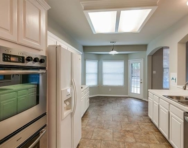 29 Chimney Rock Drive - Photo Thumbnail 11