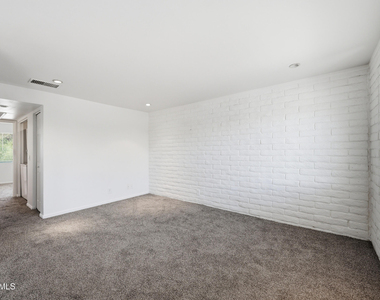 1234 N 36th Street - Photo Thumbnail 2