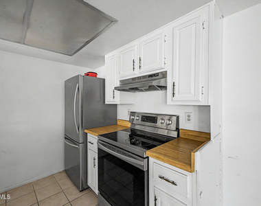 461 W Holmes Avenue - Photo Thumbnail 5
