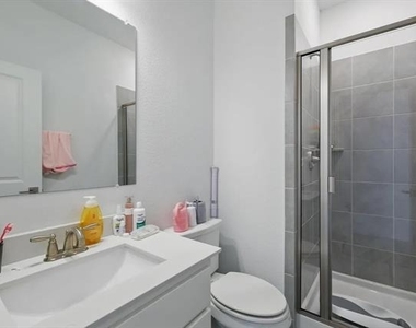 222 Woodson Street - Photo Thumbnail 15
